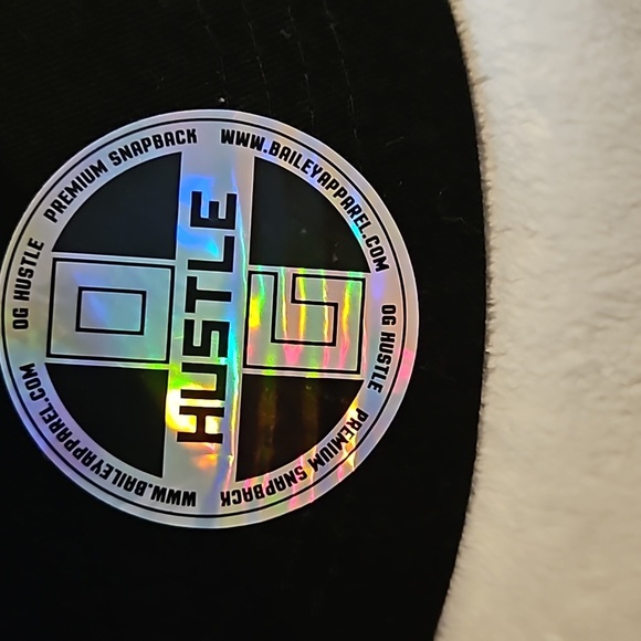 Hustle Khaki Adjustable Strap Black Flat Front Brim White Embroided Fresh Cap - Picture 10 of 10